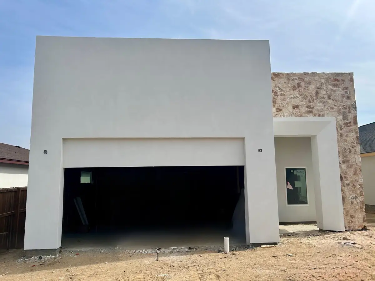 1417 Los Estribos Dr., Laredo, TX 78046 - #1