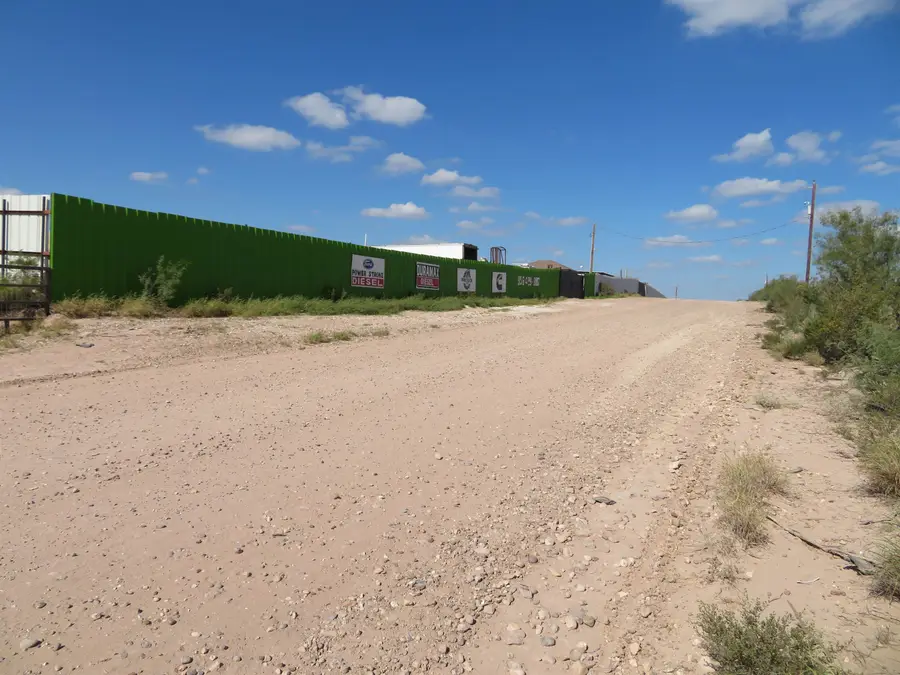 326 Francisco Guerra Jr Blvd., Laredo, TX 78043 - #2