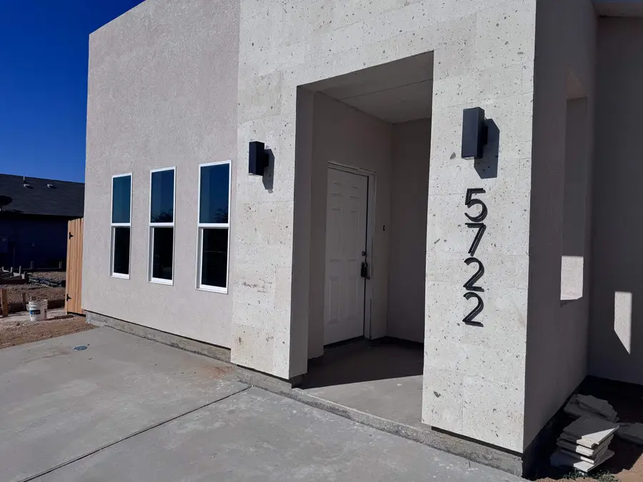 5722 Moses Lp., Laredo, TX 78046 - #3