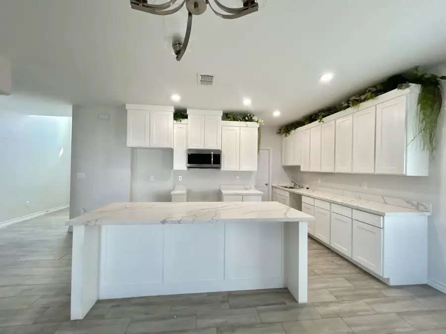 1528 Hebilla Ln., Laredo, TX 78046 - #3