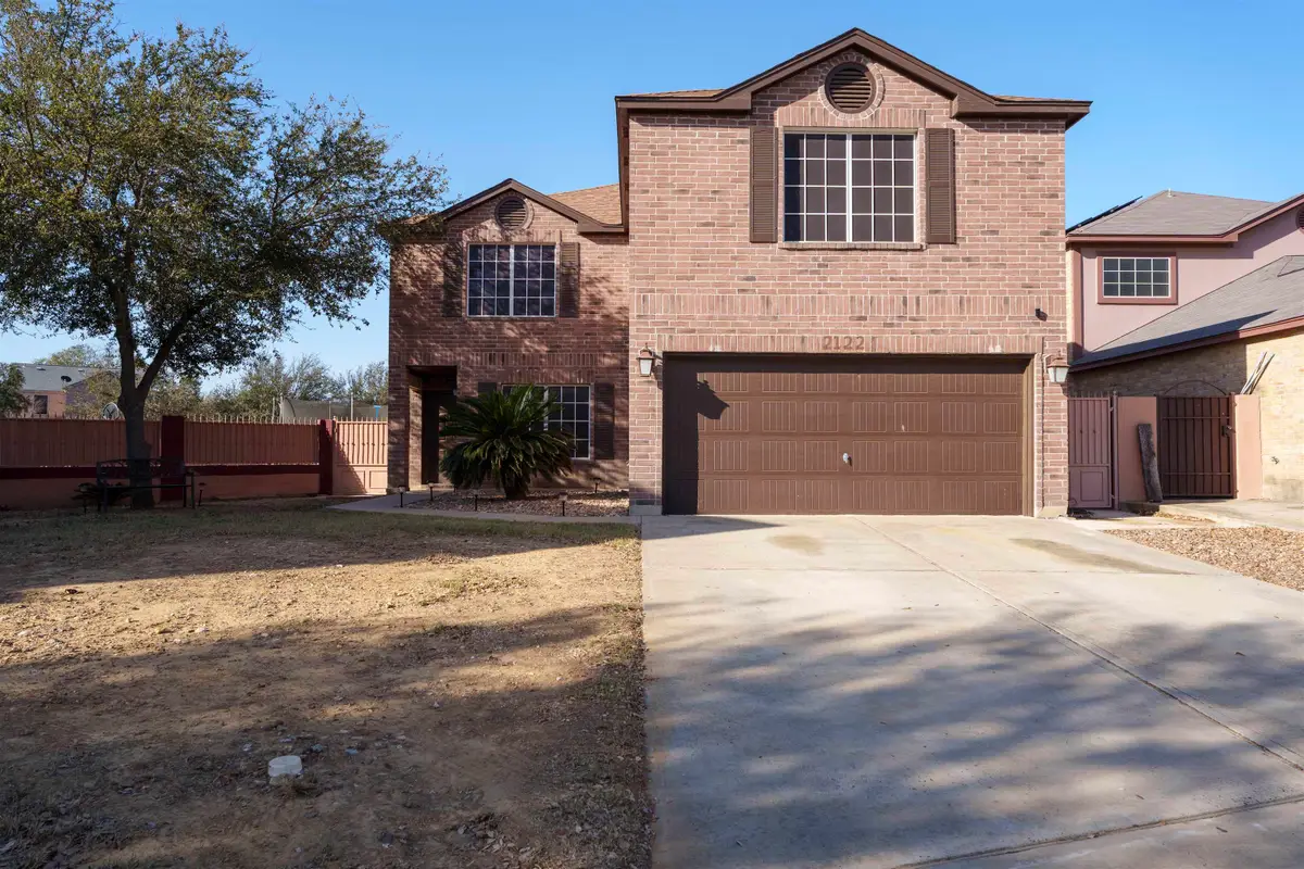 2122 Mallorca Dr, Laredo, TX 78046 - #1