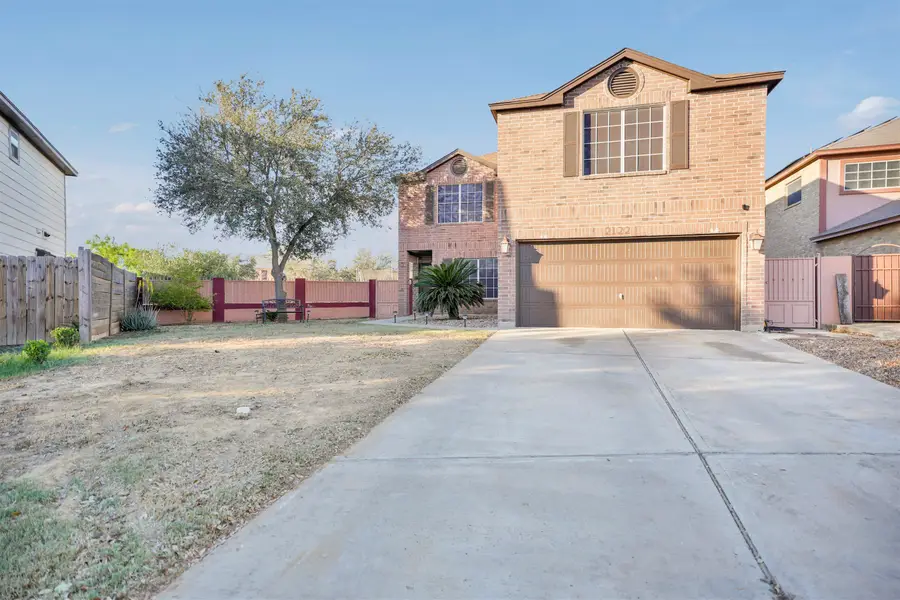 2122 Mallorca Dr, Laredo, TX 78046 - #2