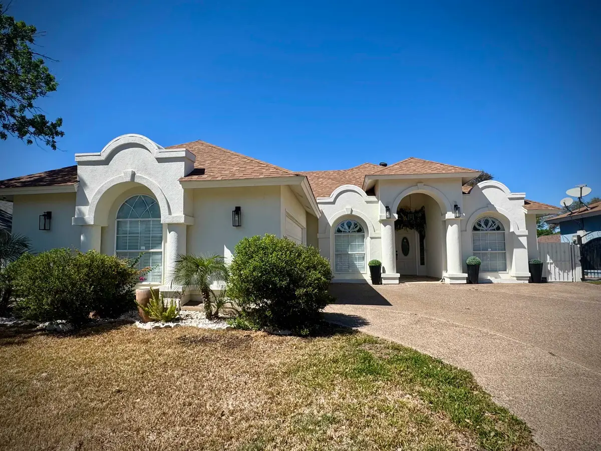 622 Forest Lp, Laredo, TX 78045-0000 - #1