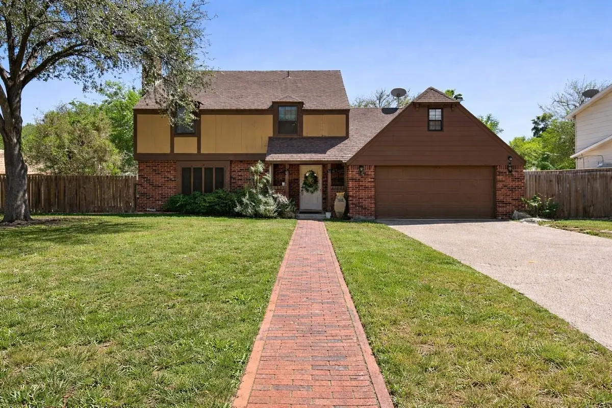 509 Surrey Rd, Laredo, TX 78041 - #1