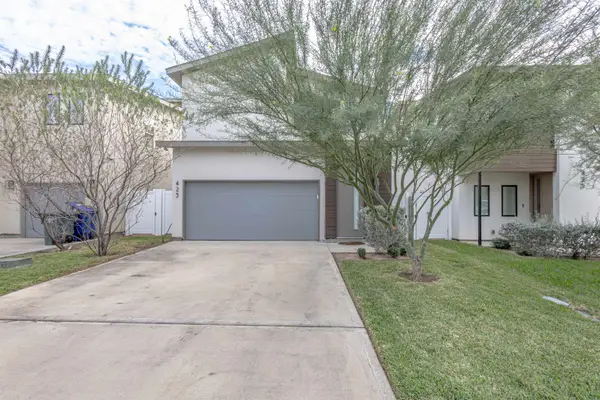 423 Deer Path Loop, Laredo, TX 78045