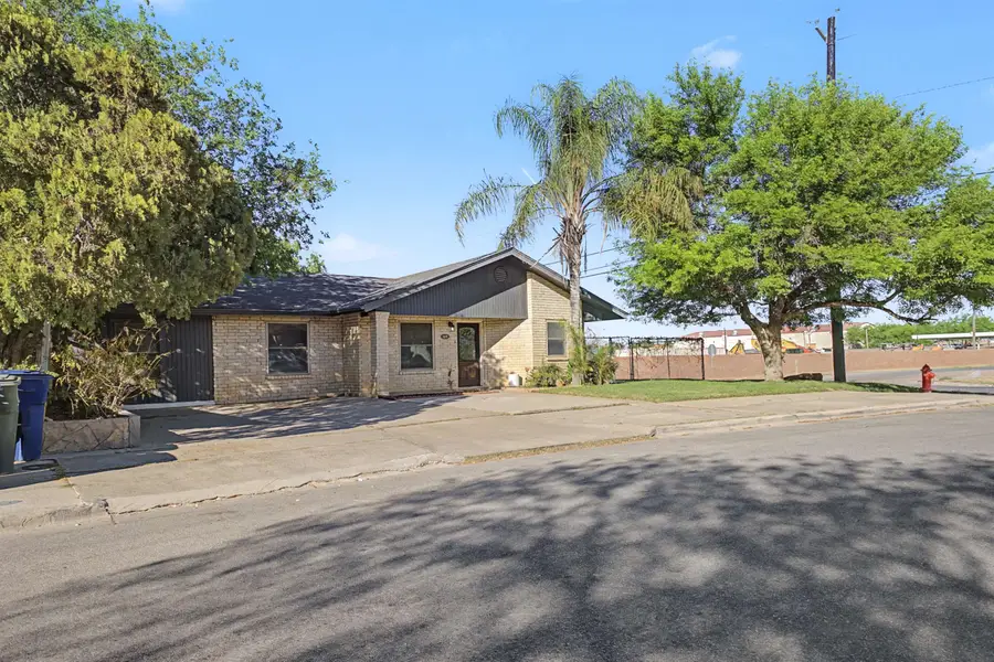 1510 Hemlock Dr, Laredo, TX 78041 - #3