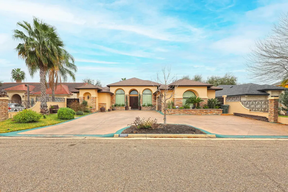 8502 Mahogany Ct, Laredo, TX 78045-2091 - #1