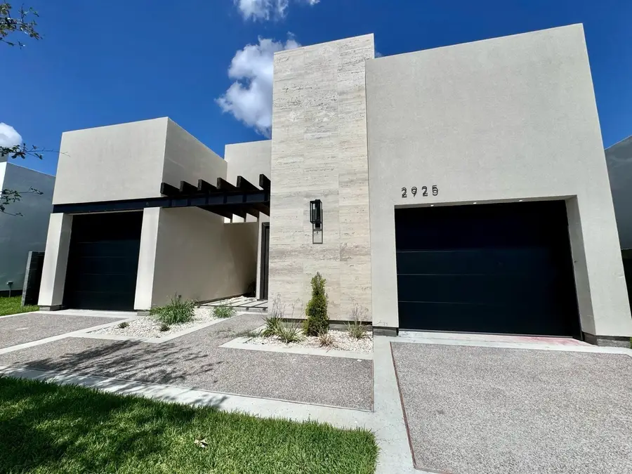 2925 Fishers Hill Lp, Laredo, TX 78045 - #3