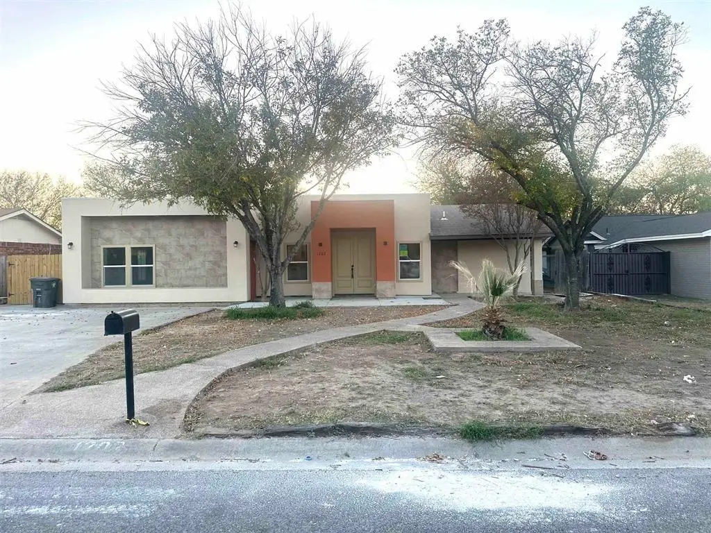 1202 Beverly Dr, Laredo, TX 78045 - #1