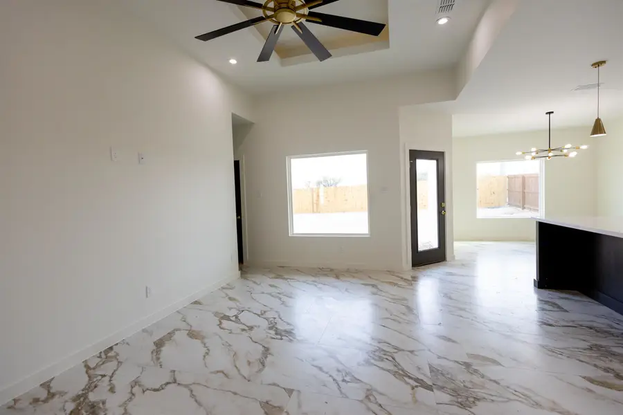 6929 Molinos Dr, Laredo, TX 78046 - #2