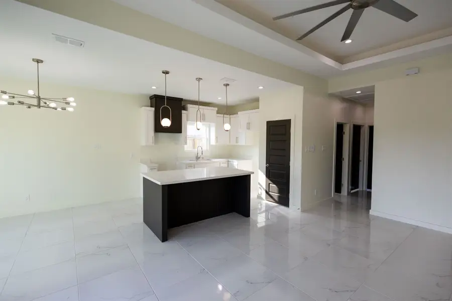 7009 Molinos Dr, Laredo, TX 78046 - #3