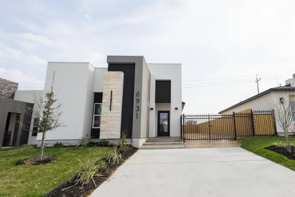 6931 Molinos Dr, Laredo, TX 78046