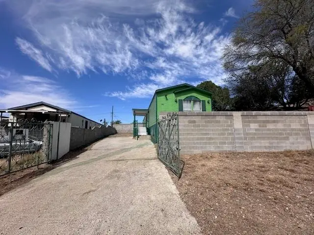 8508 Superior Dr, Laredo, TX 78045 - #1