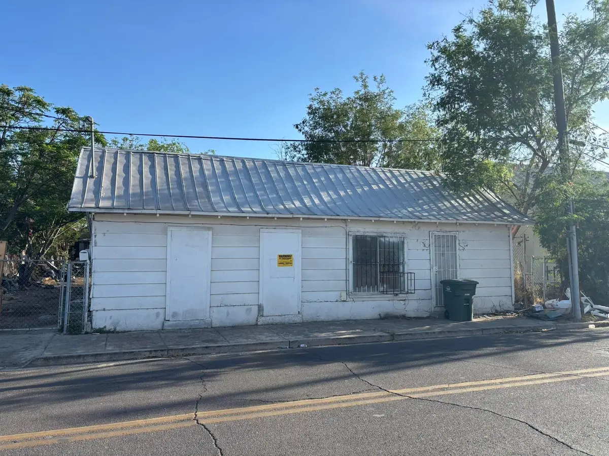 415 Iturbide St, Laredo, TX 78043-5026 - #1