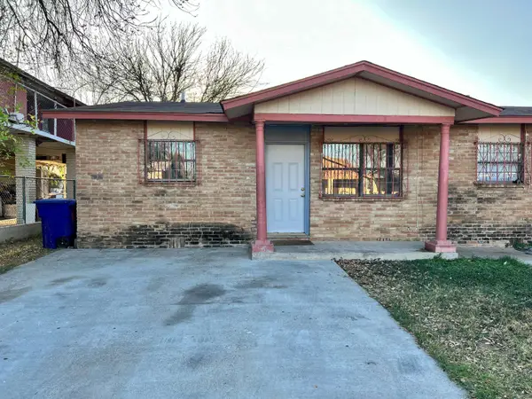 202 Lobo Lp, Laredo, TX 78045