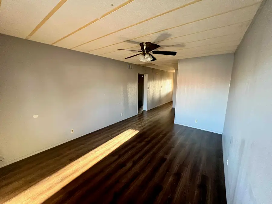 202 Lobo Lp, Laredo, TX 78045 - #2