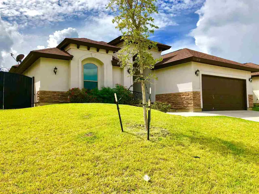 512 Otero Dr, Laredo, TX 78045 - #2