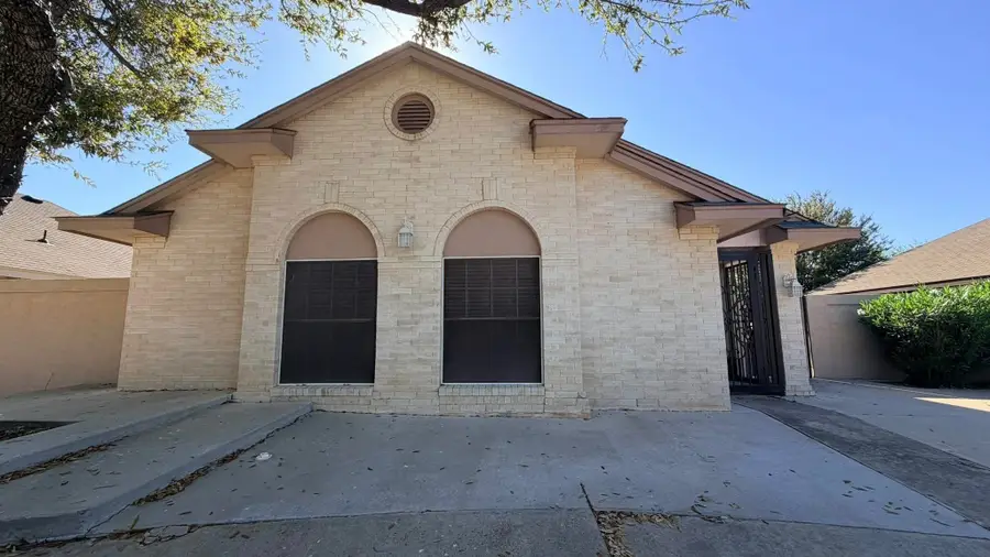 9104 Tundra Ave, Laredo, TX 78045 - #2