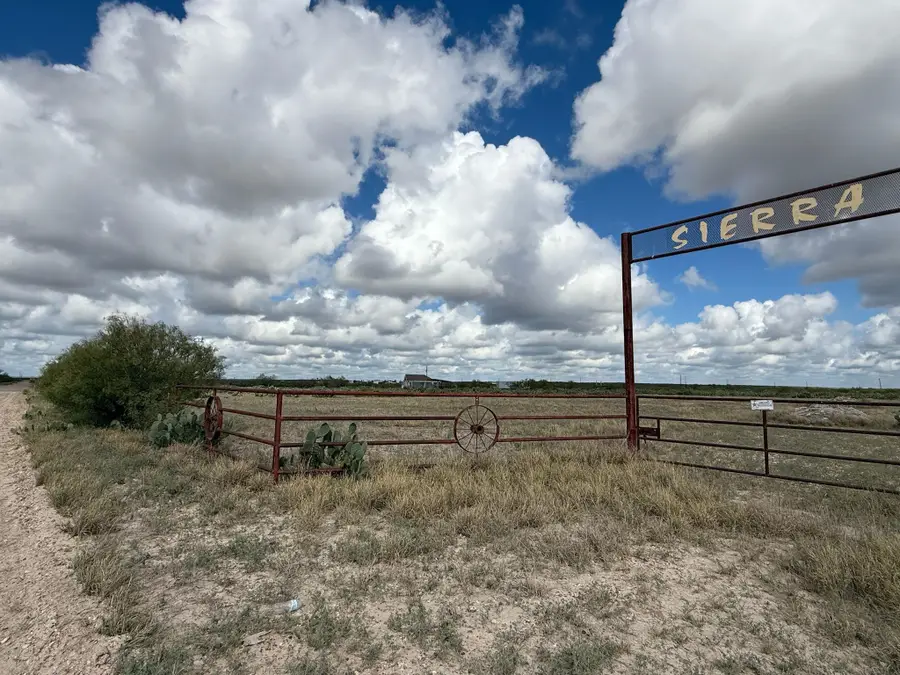 440 Norte Rd., Laredo, TX 78044 - #2