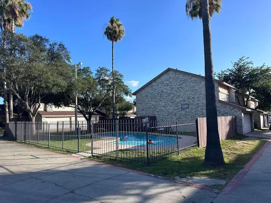 8801 McPherson Rd, Laredo, TX 78045 - #3