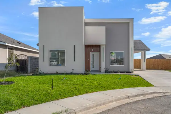 6001 Leopoldo Dr, Laredo, TX 78045