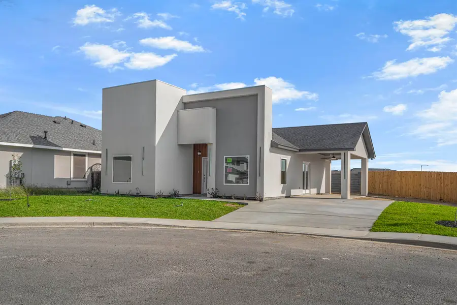 6001 Leopoldo Dr, Laredo, TX 78045 - #2