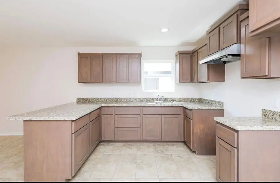 5202 Anacahuita Dr, Laredo, TX 78046 - #3