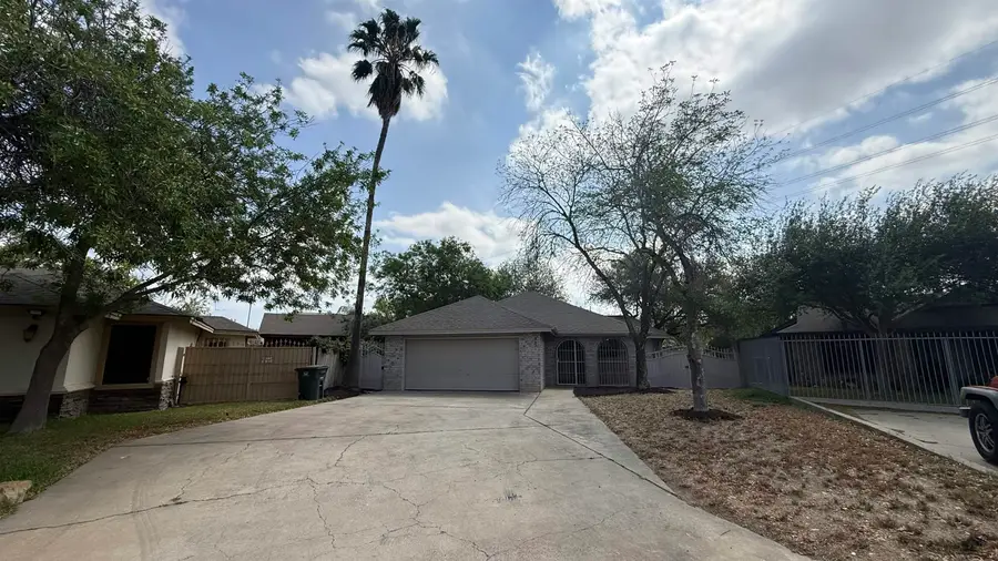 8635 Oakridge Lp, Laredo, TX 78045 - #2