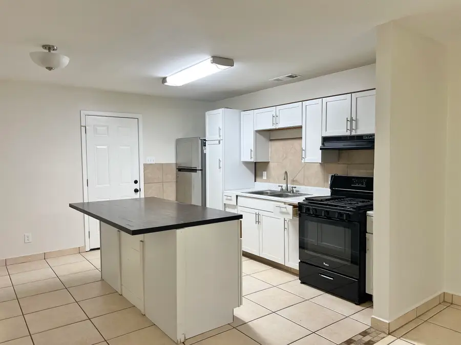 1515 Quail Creek Rd, Laredo, TX 78045 - #3