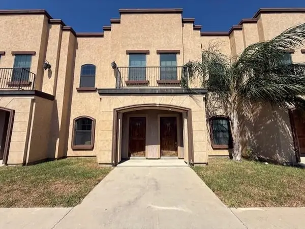 8216 Casa Verde Rd, Laredo, TX 78041