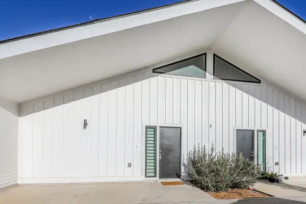 3911 Casa Blanca Lake Rd, Laredo, TX 78041