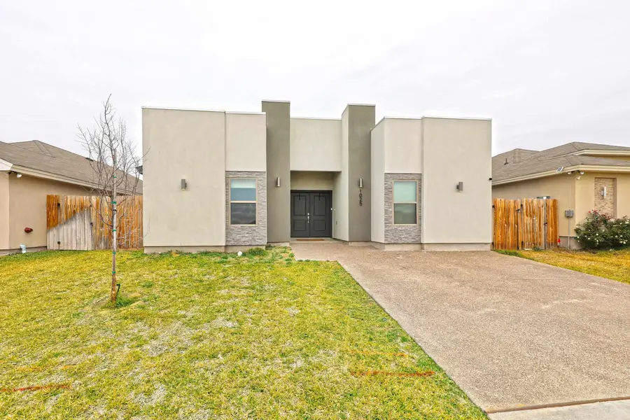 1025 La Muralla St, Laredo, TX 78046 - #2