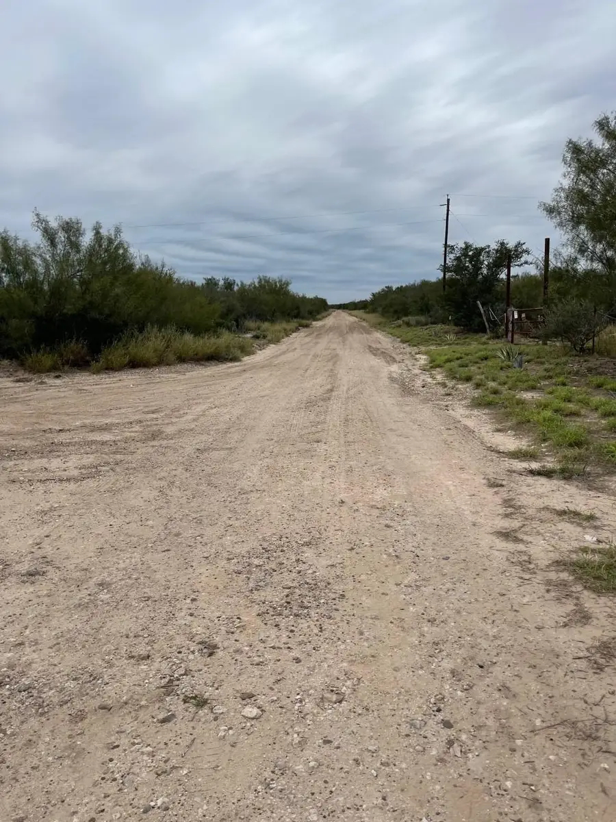000 Ranch Rd, Laredo, TX 78040 - #2