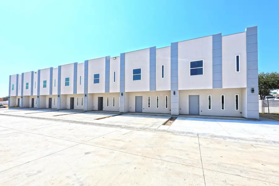 1011 Emerald Valley Dr., Laredo, TX 78043 - #2