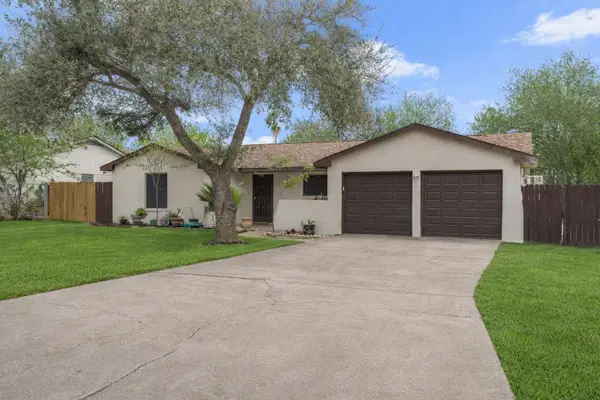 703 Laurel Dr, Laredo, TX 78045-2122