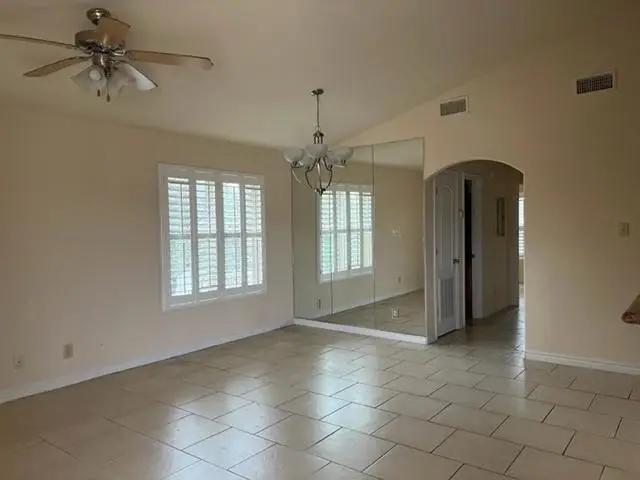 413 Shiloh Dr, Laredo, TX 78045 - #3