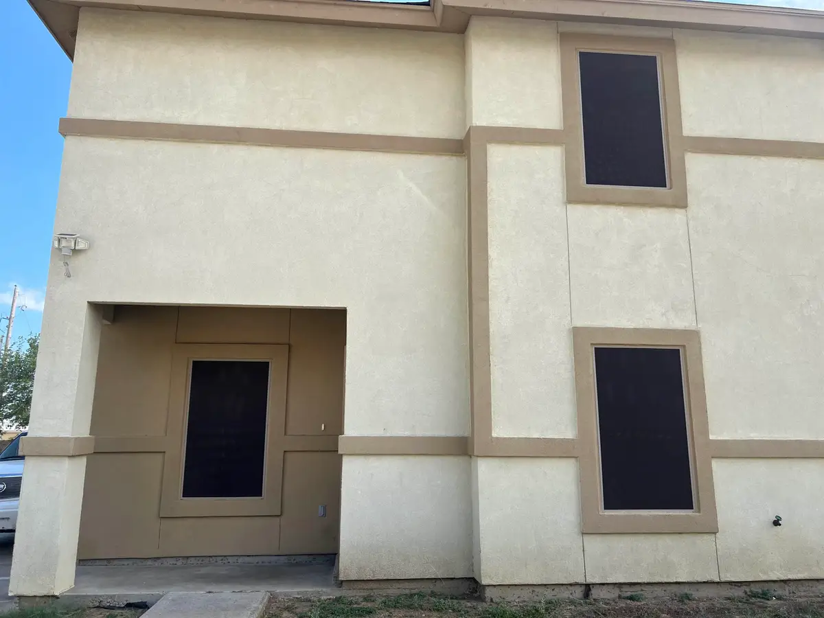 1014 Ranchway Dr, Laredo, TX 78045-8071 - #1