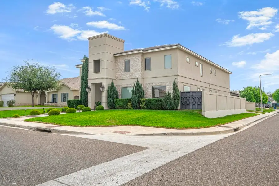 2801 Mario Puzo Dr, Laredo, TX 78041 - #3