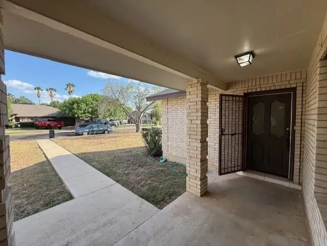 516 St James Dr, Laredo, TX 78041 - #2