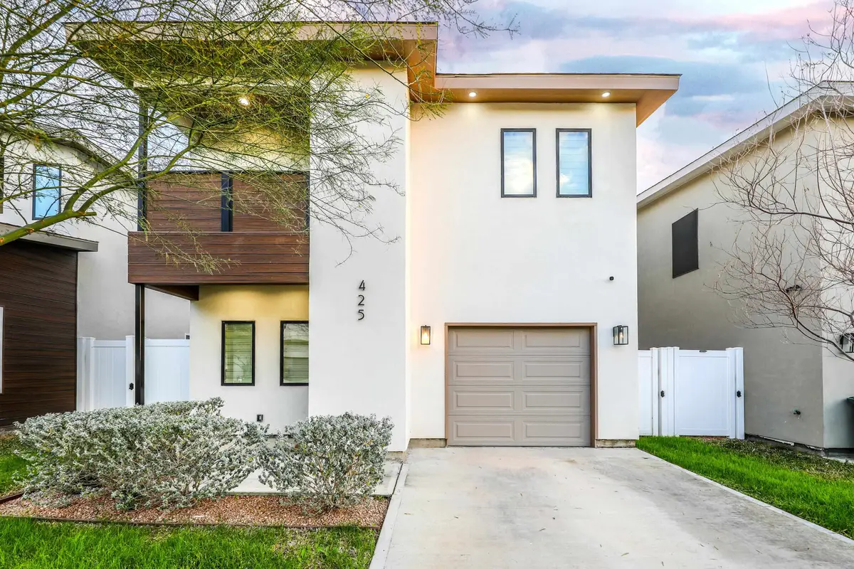 425 Deer Path Loop, Laredo, TX 78045 - #1