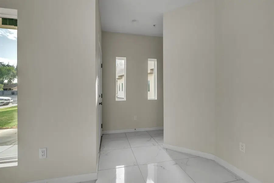 504 Gale Ct, Laredo, TX 78041 - #2