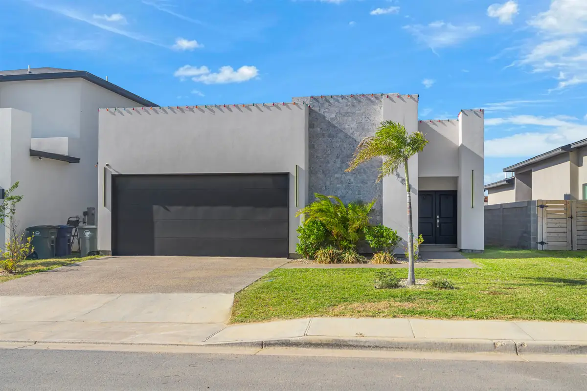 1708 Fresnillo Dr., Laredo, TX 78046 - #1