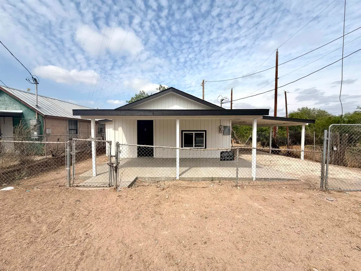2204 Camp Street, Laredo, TX 78040 - #1