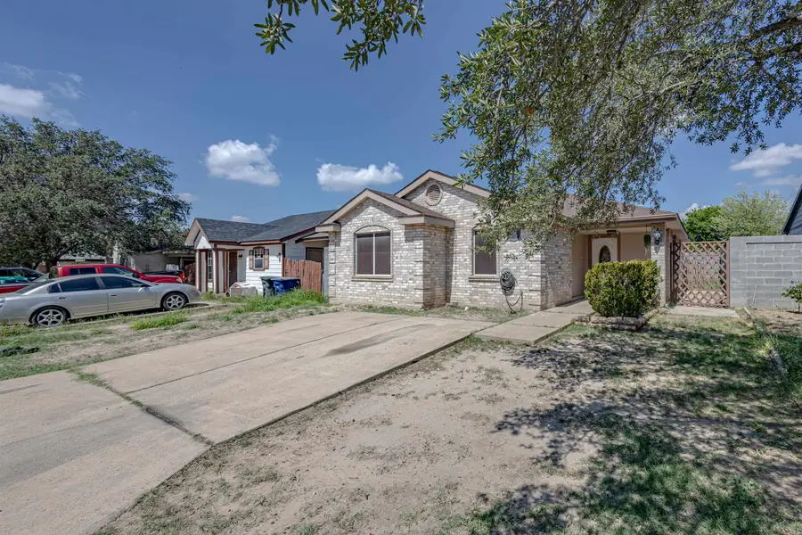 1416 Road Runner St, Laredo, TX 78045 - #3