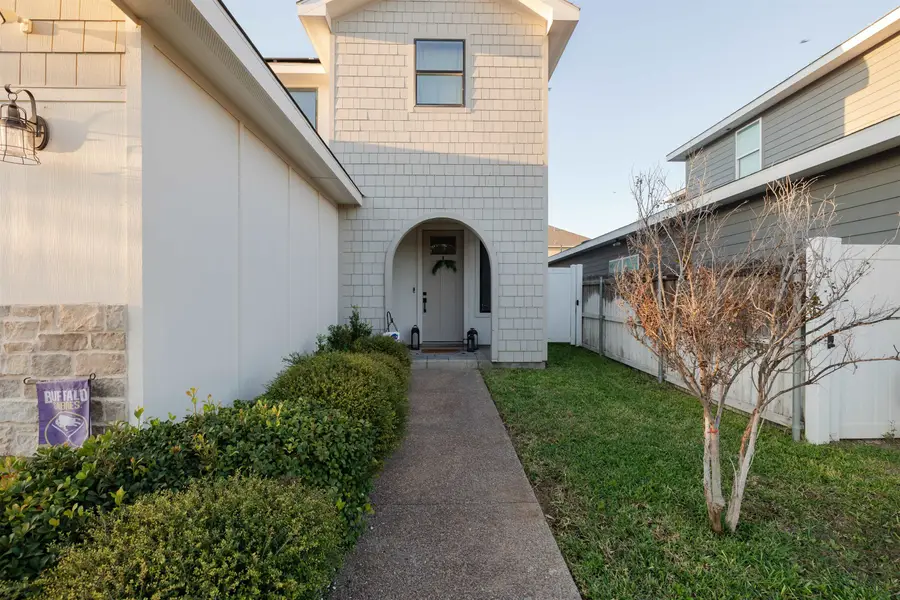 1220 Larvotto Lp., Laredo, TX 78045 - #2