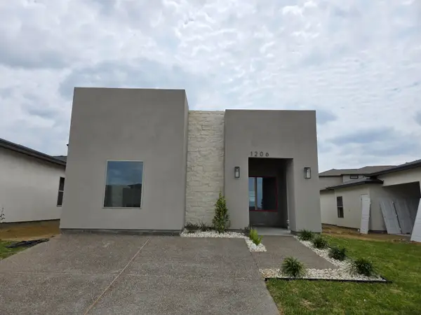 1206 Noyola Loop, Laredo, TX 78041