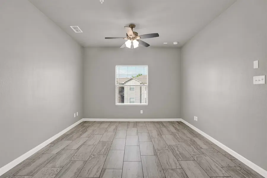 4250 Dorel Dr, Laredo, TX 78043 - #3