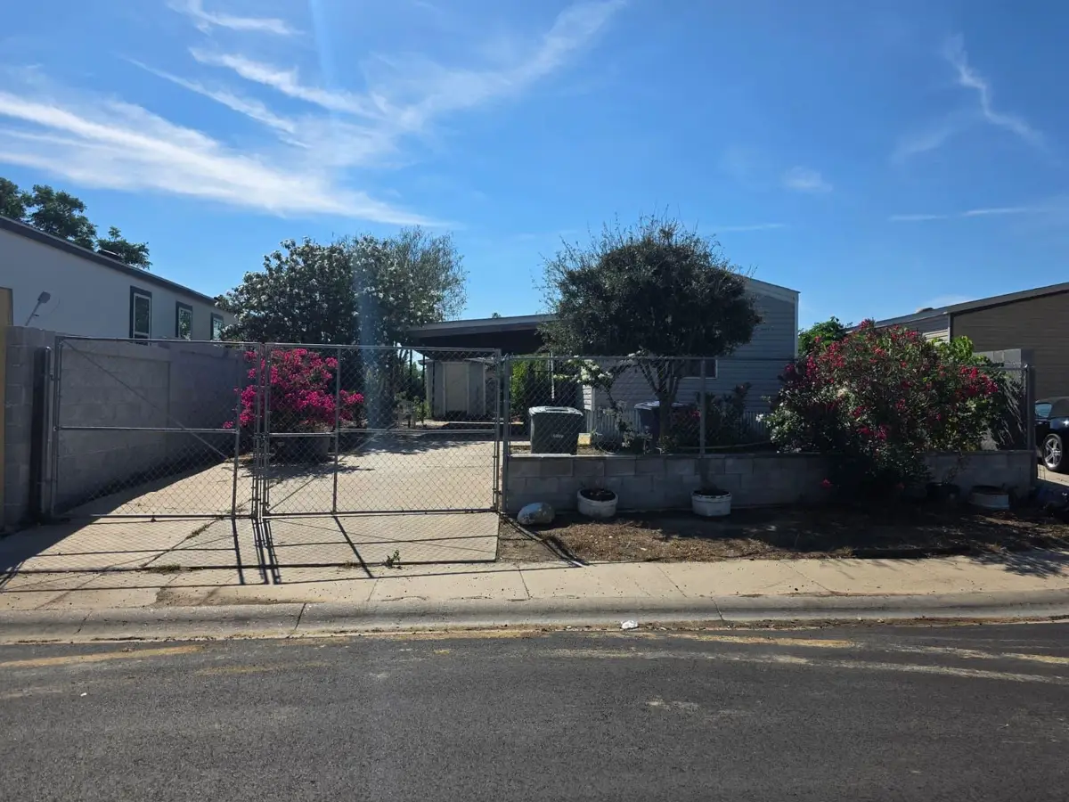 5004 Santa Rosa Dr, Laredo, TX 78046 - #1