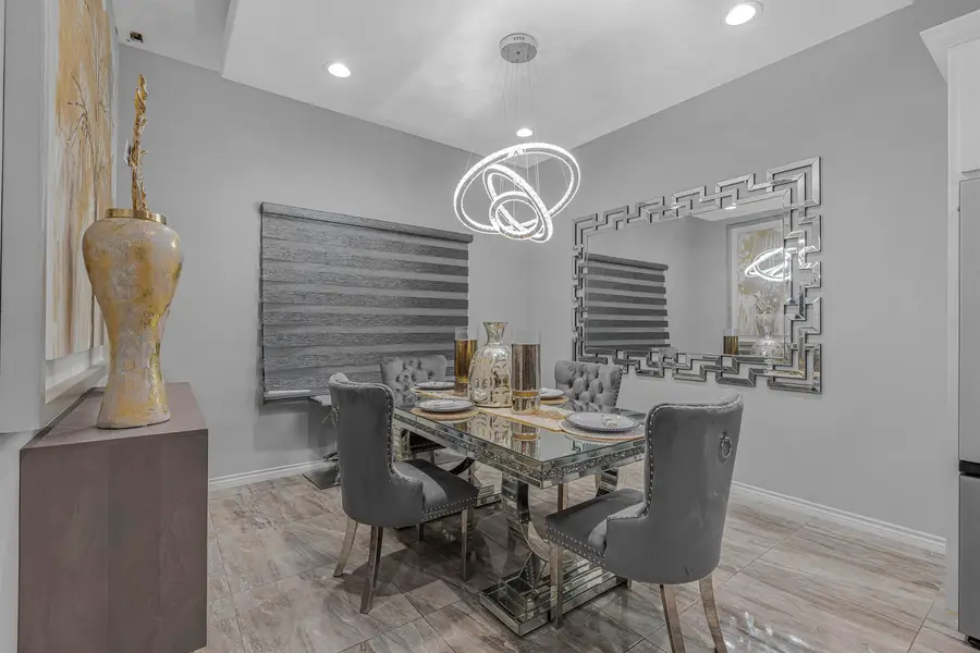 214 Salamanca Ave, Laredo, TX 78046 - #3