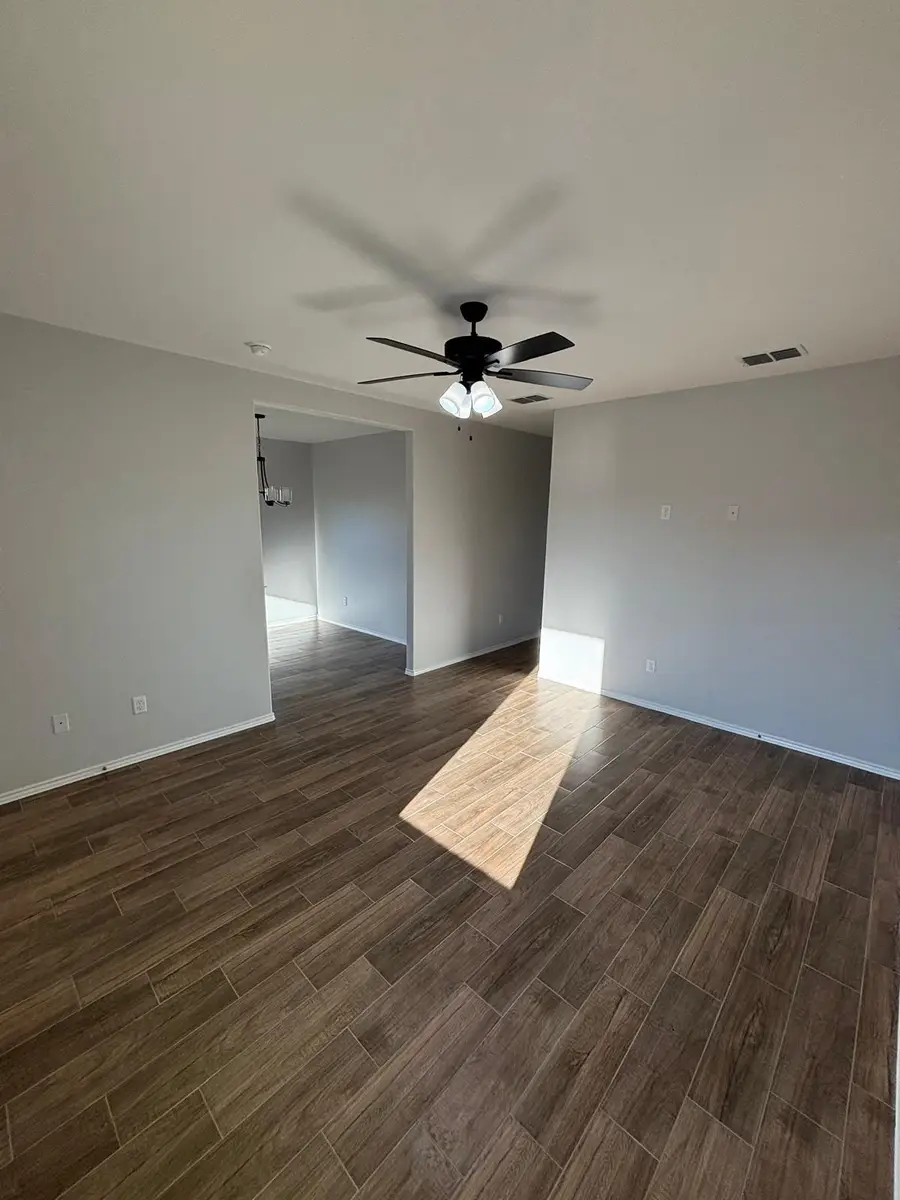 5807 Colegio Ln., Laredo, TX 78046-0000 - #3